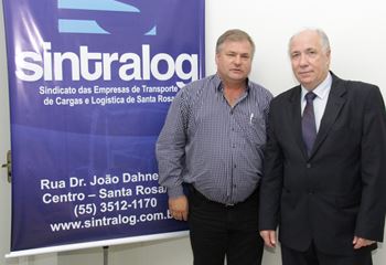 Srs. Clóvis Schneider e Moisés Antônio dos Santos.